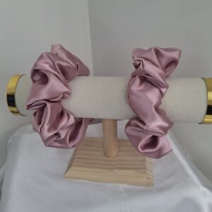 Scrunchie de Satín Palo de Rosa